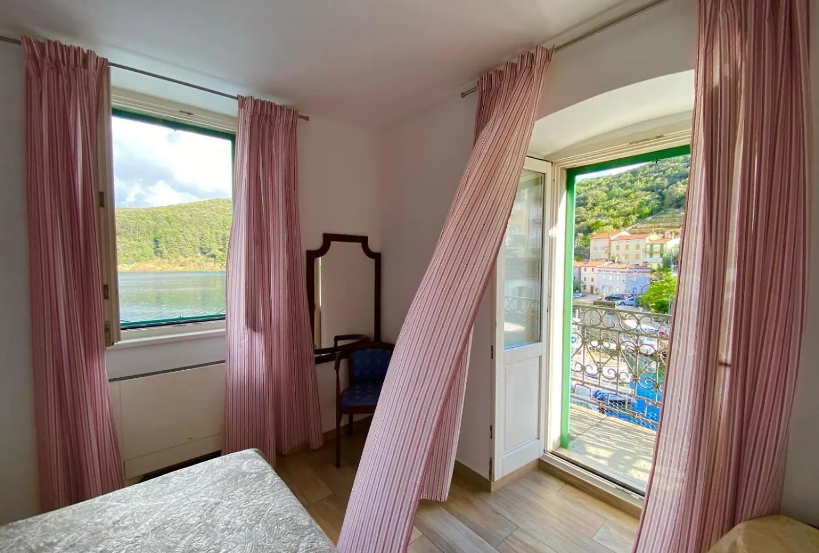 Bed And Breakfast Palac Valun Bed & Breakfast